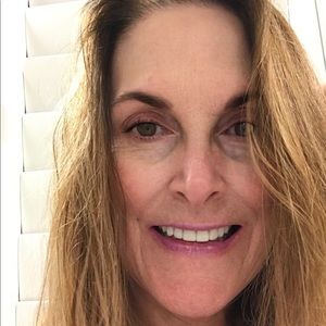 Meet your Posher, Carol